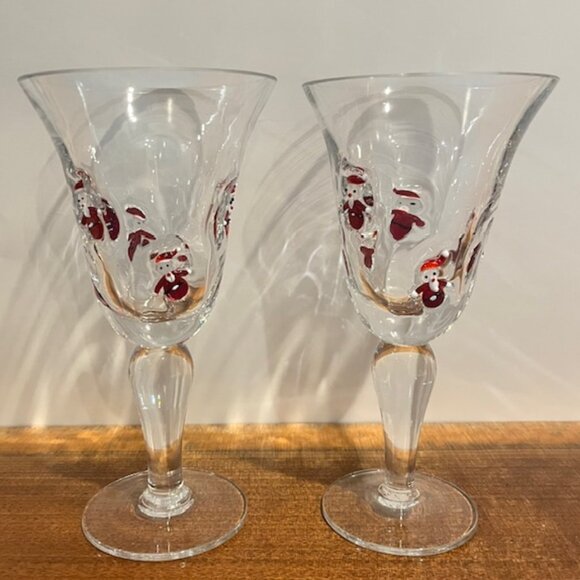 Set of (2) Crate & Barrel 8oz Blown Glass Fused Santa Wine Goblets Glasses - Picture 4 of 11